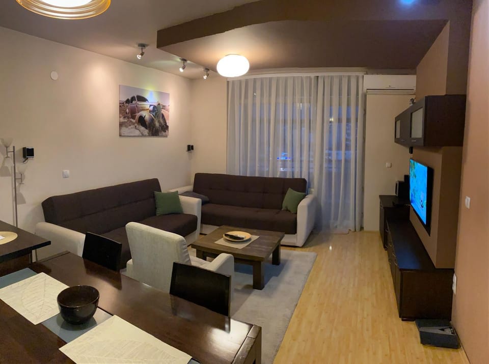 Redon's City Center Apartment Apartment in Serbia