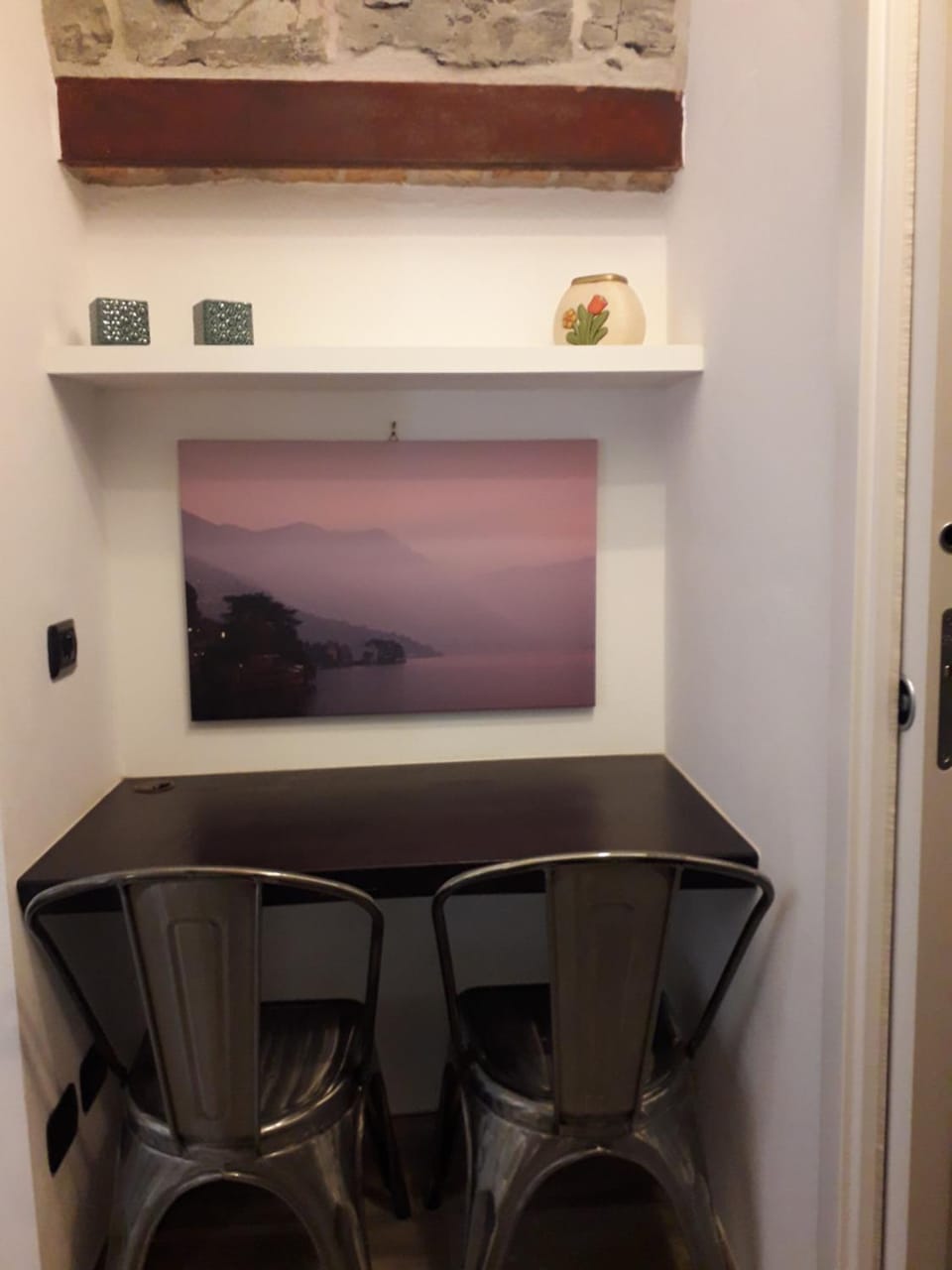 Decorative detail, Seating area