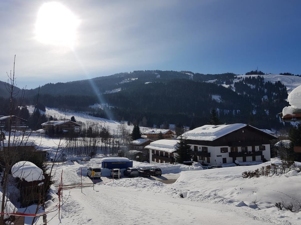 Property building, Neighbourhood, Natural landscape, Winter, Skiing