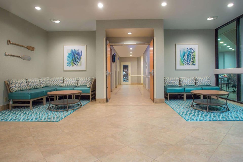 Lobby or reception, On site