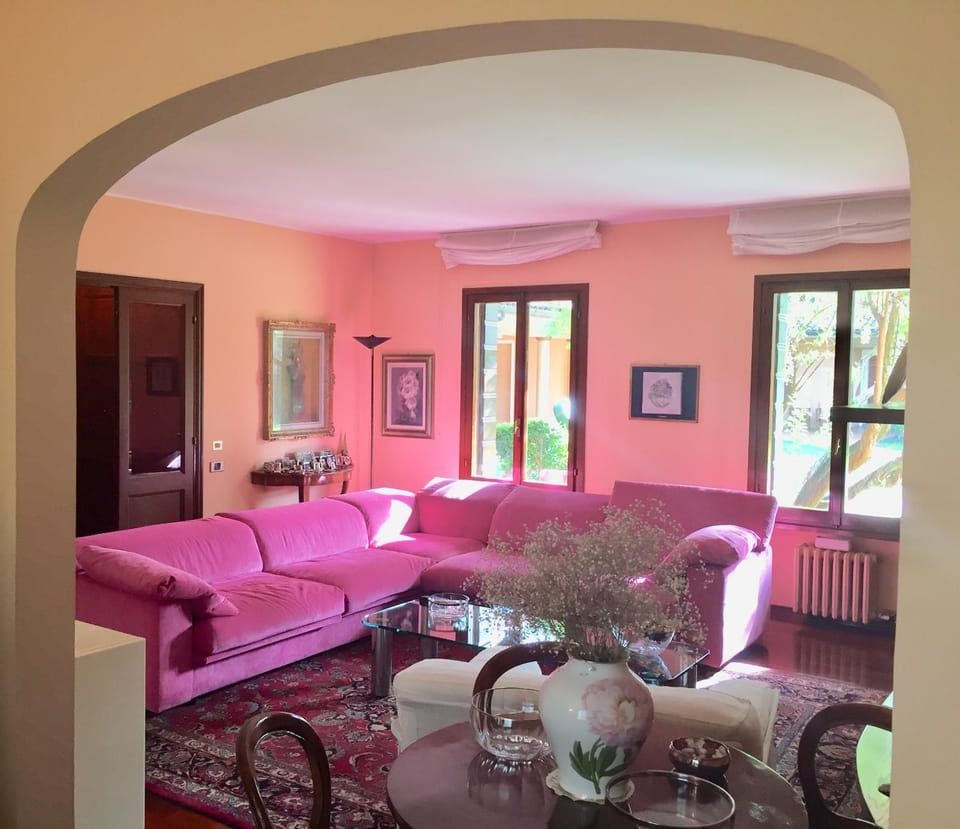 Day, Living room, Lobby or reception, Seating area, Internal: Not applicable to any particular room