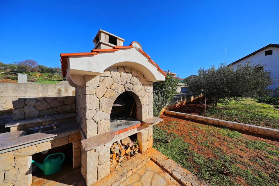 BBQ facilities, Garden