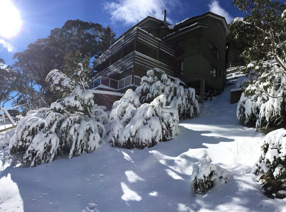 Property building, Natural landscape, Winter