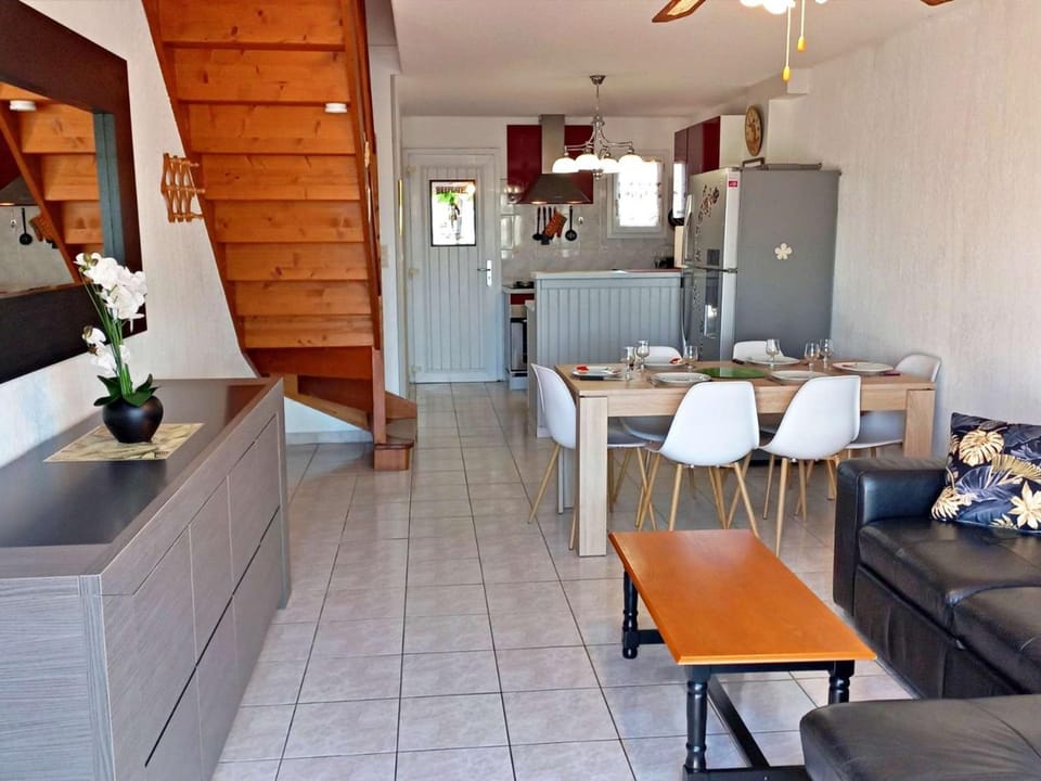 Maison climatisée avec parking et terrasses, 2 chambres, quartier calme - FR-1-387-68 House in Marseillan