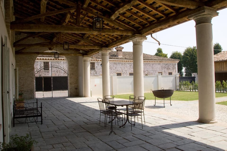 Facade/entrance, Garden