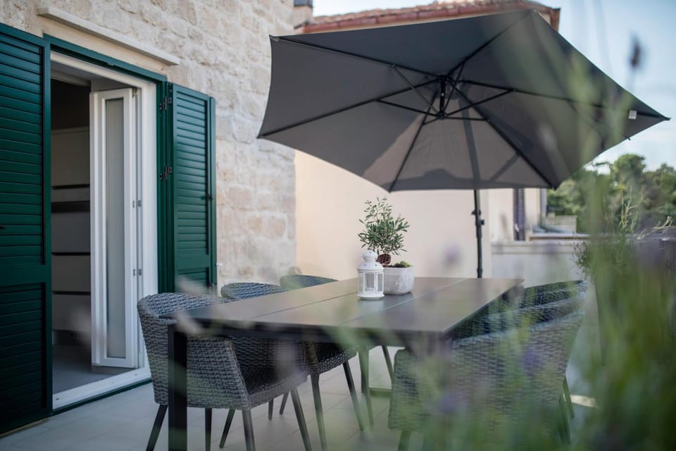 Property building, Summer, Fishing, Snorkeling, Balcony/Terrace, Balcony/Terrace, Hiking, Cycling, Diving, Evening entertainment, On site, City view, Landmark view, Mountain view, Sea view, Entertainment, Sunset