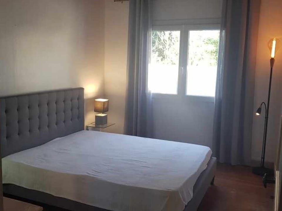 Maison Biscarrosse Plage : T2 Confortable avec Jardin, Terrasse et Parking, à 500m de l'Océan - FR-1-319-181 House in Biscarrosse