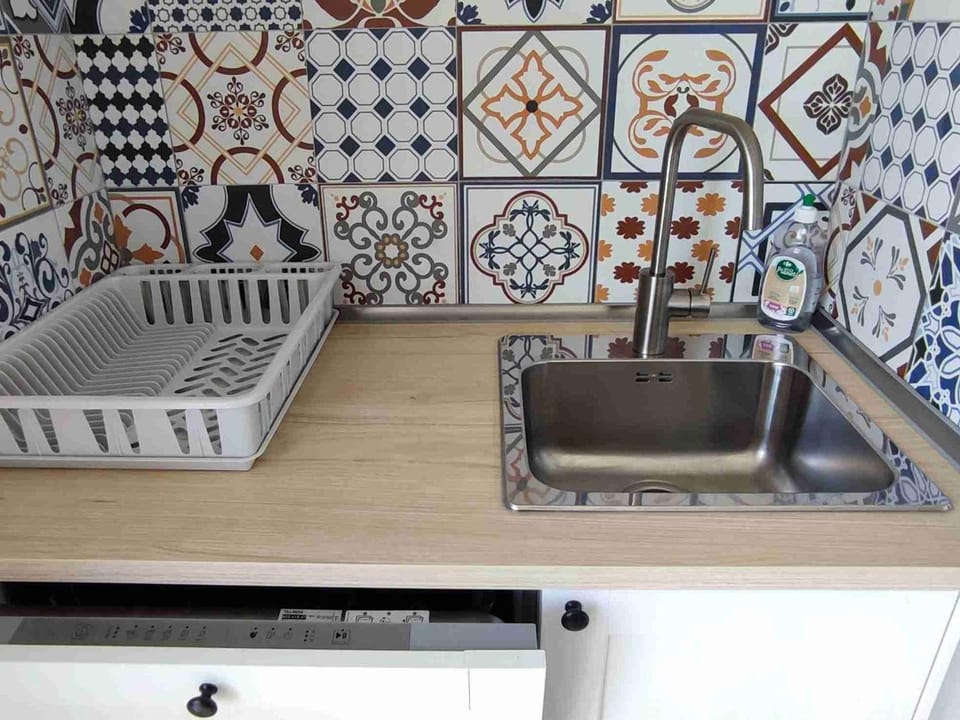 Appartement T2 au Lavandou avec Parking et Vue Imprenable - FR-1-308-82 Apartment in Le Lavandou