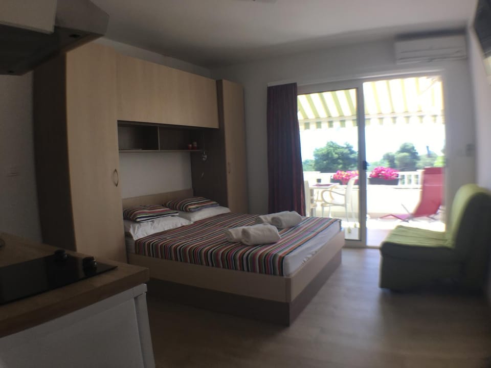 Photo of the whole room, Sea view, Family
