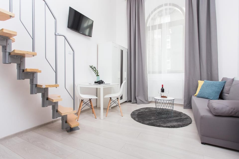 Living room, Photo of the whole room, Seating area