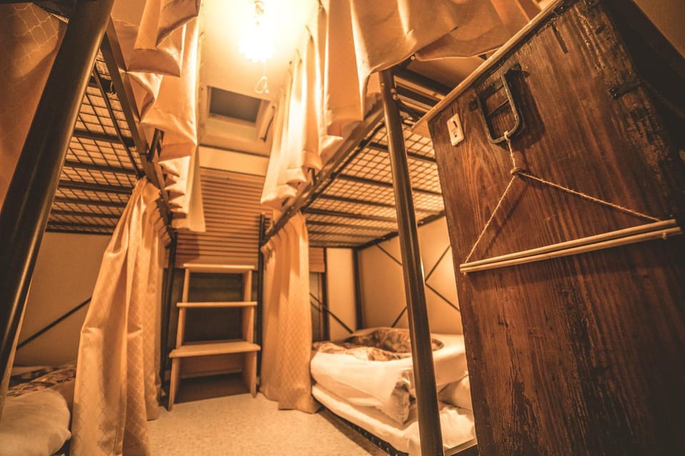 Small cozy nostalgic house for a family or a group Bed and Breakfast in Kyoto