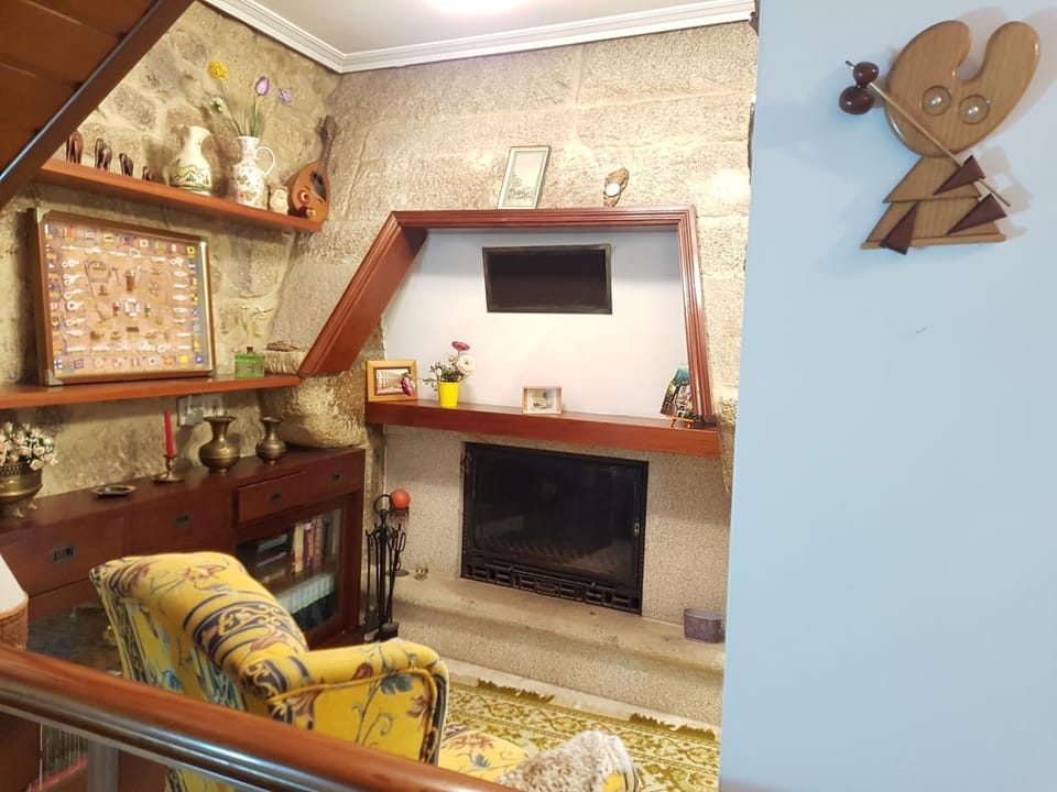 Library, Living room