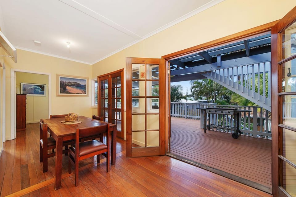 Berry, 16 East Street House in Crescent Head