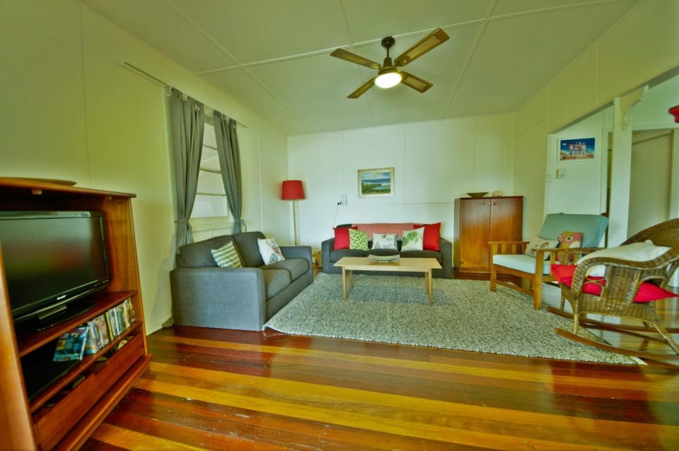 Rosemaree, 24 East Street House in Crescent Head