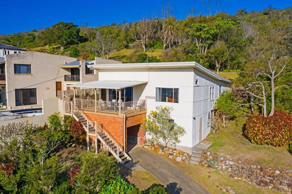 Hi View, 18 Dulconghi Street House in Crescent Head