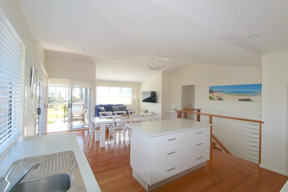 Beach Club 2, 4 Killick Lane House in Crescent Head