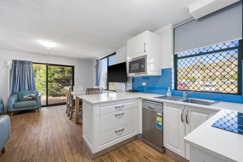 Beachfront 1, 25 Willow Street Apartment in Crescent Head