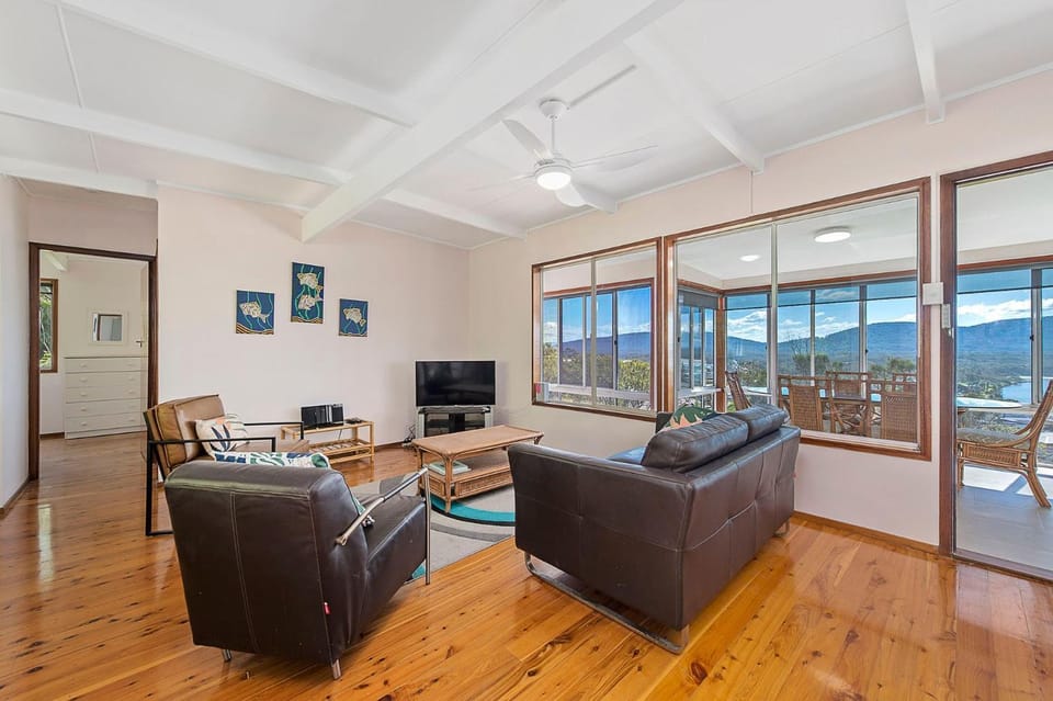 Bally High, 20 Dulconghi Street House in Crescent Head