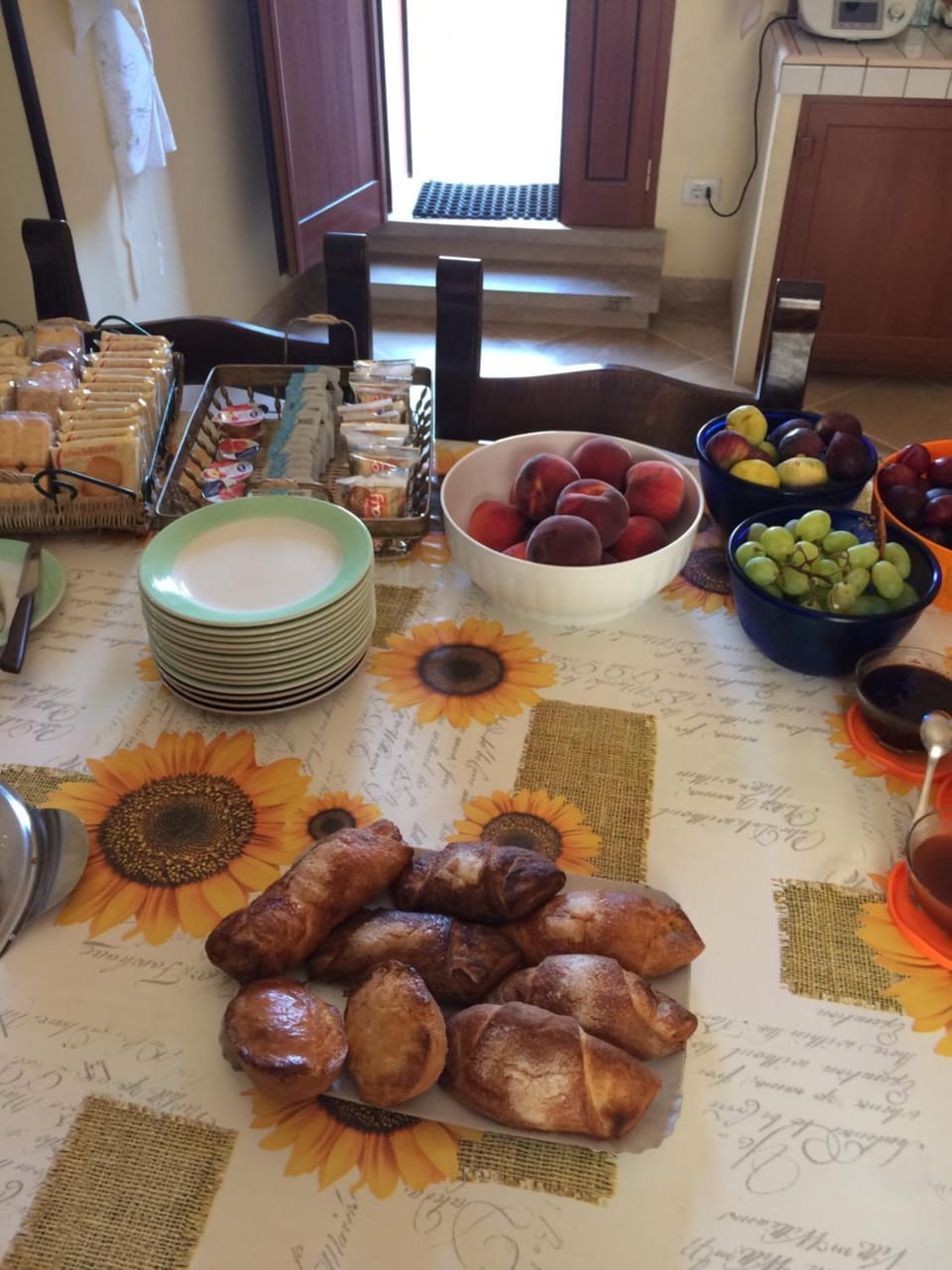 Breakfast, Buffet breakfast