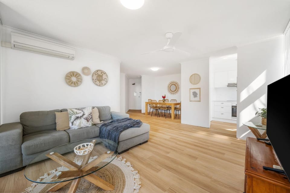 Sundial 202, Hollingworth Street Apartment in Port Macquarie