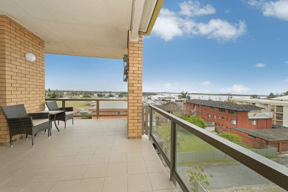 Sandpiper 9, 25 Waugh Street Apartment in Port Macquarie
