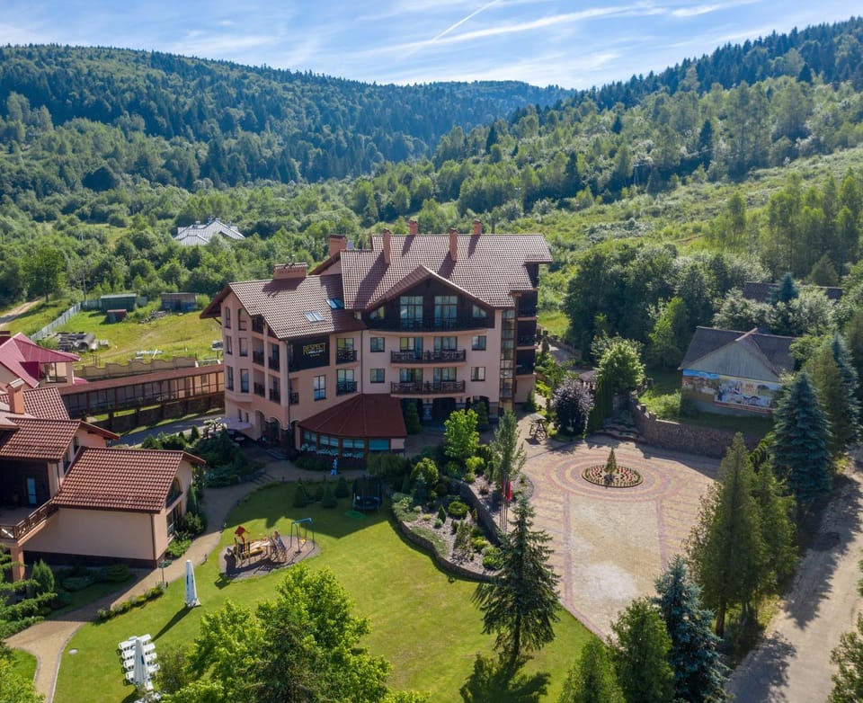 СПА-Готель "RESPECT" Resort in Lviv Oblast