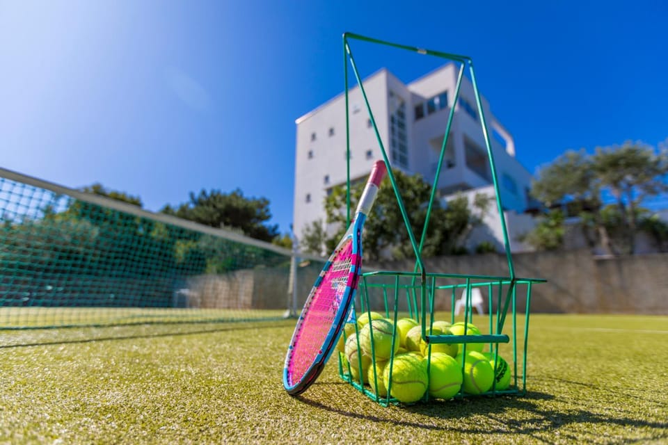 Spring, Day, Natural landscape, Activities, Summer, Children play ground, View (from property/room), Tennis court, City view, Garden view, Landmark view, Mountain view, Pool view, Sea view, Sports, children