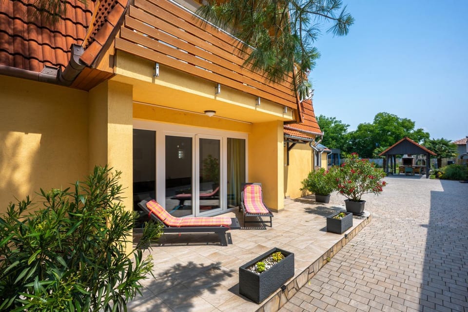 MeLuIs House in Hungary