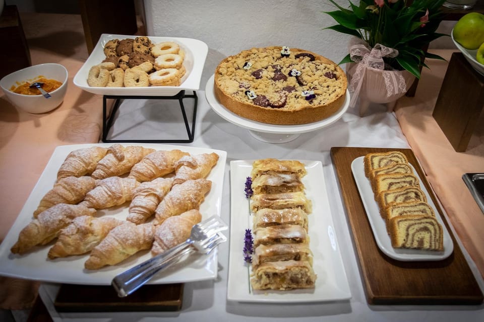 Food and drinks, Food, Breakfast, Buffet breakfast