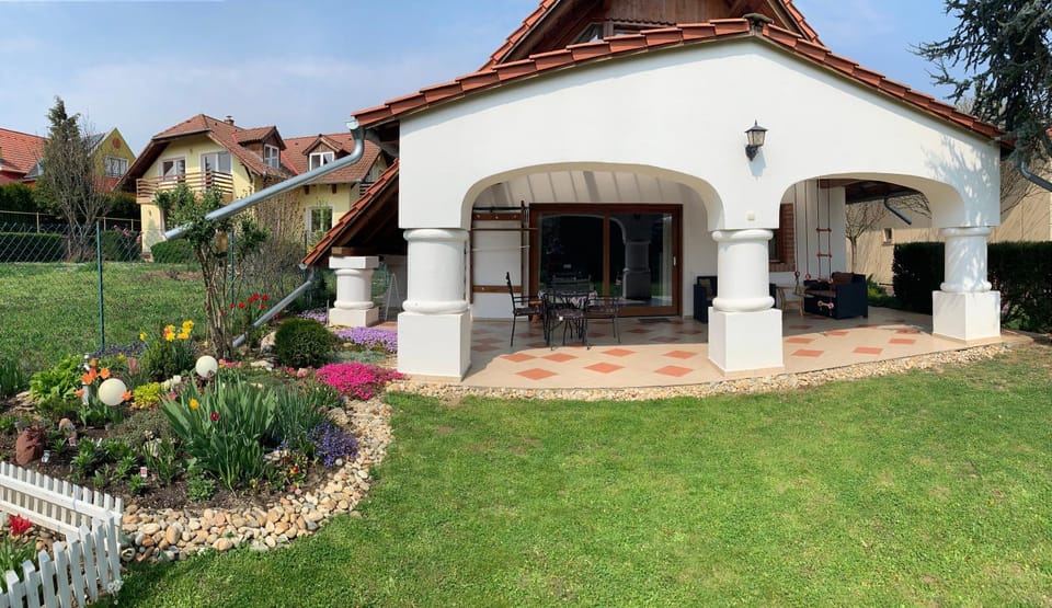 Garden, Balcony/Terrace