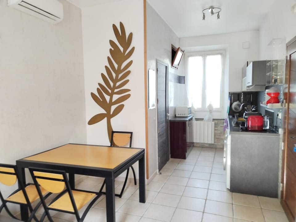 Le Mas provençal de Cannes Charmant Studio avec jardin proche plage et centre Apartment in Cannes