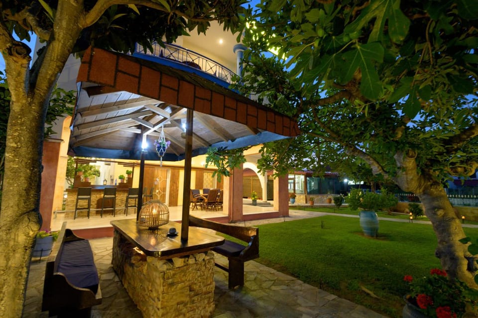 Villa Avra Apartment hotel in Peloponnese, Western Greece and the Ionian
