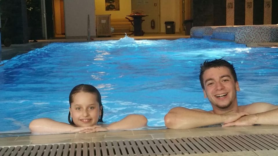 Pool view, Swimming pool, children