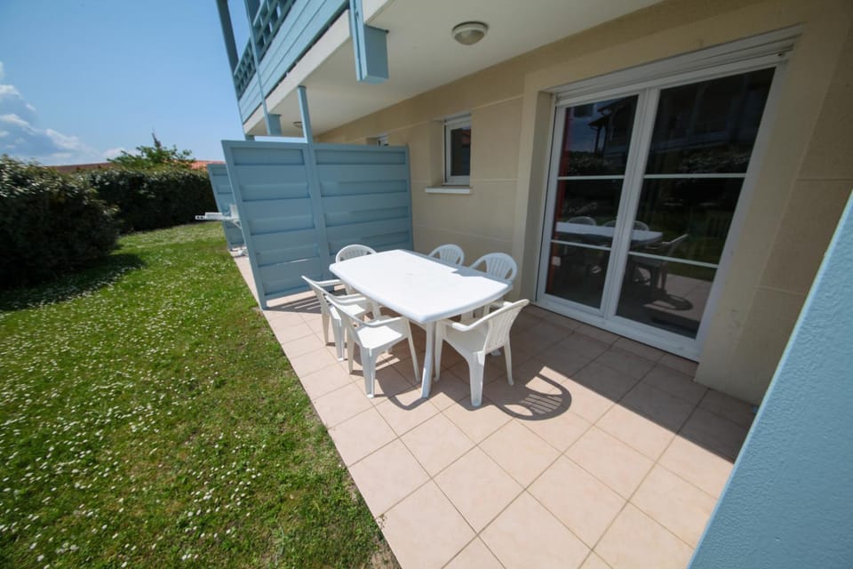 Patio, Garden, Balcony/Terrace, Garden view