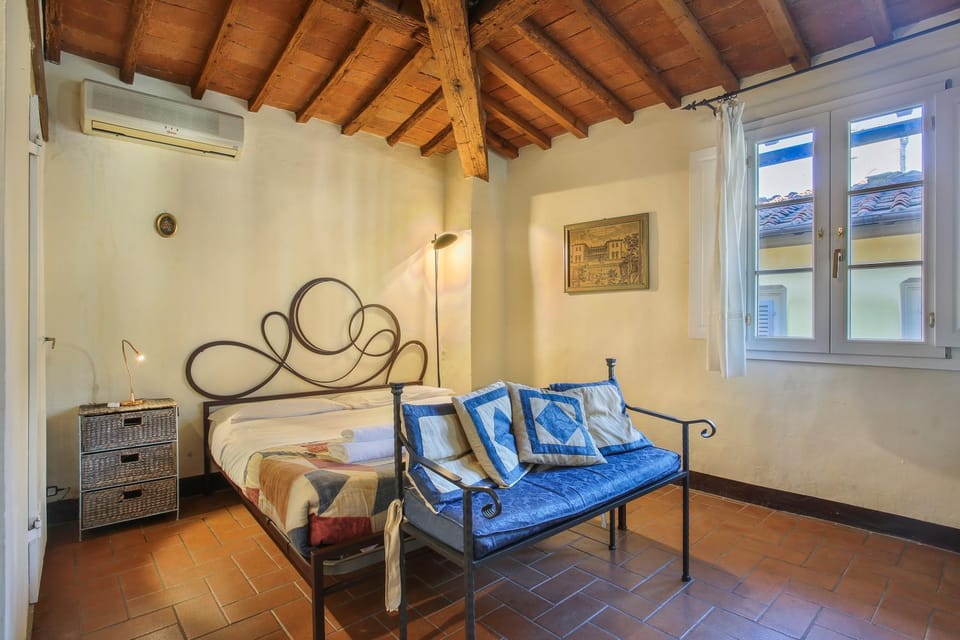 Bed, Photo of the whole room, Bedroom, air conditioner