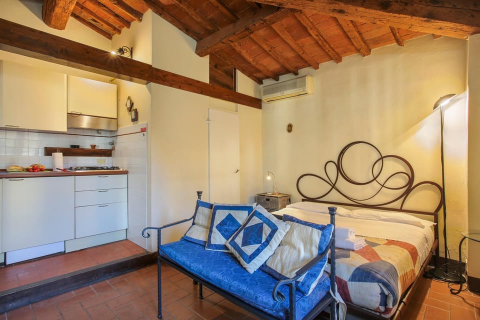 Bed, Photo of the whole room, Bedroom, stove