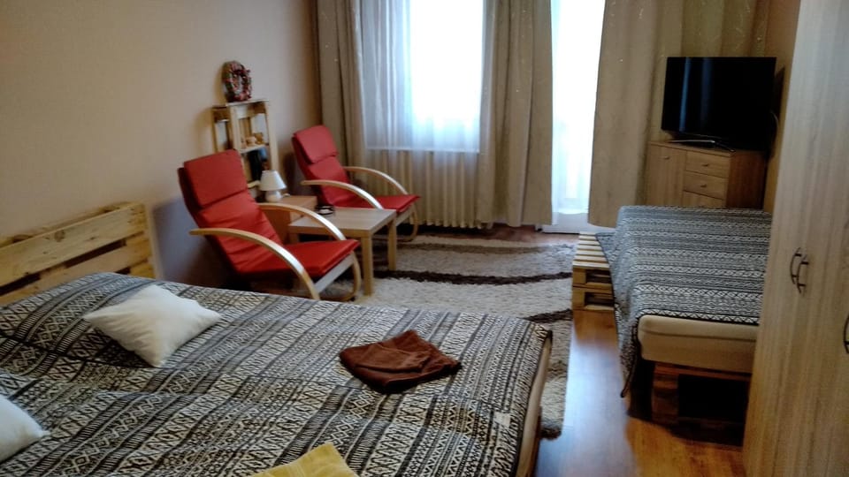 TV and multimedia, Living room, Bedroom, Sunrise