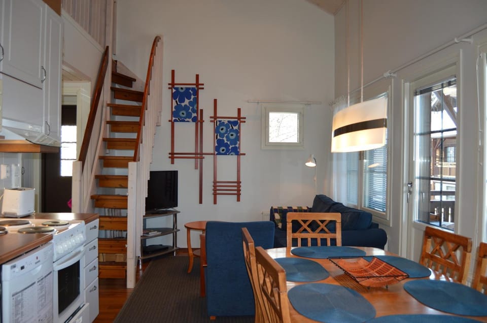 Kitchen or kitchenette, Living room