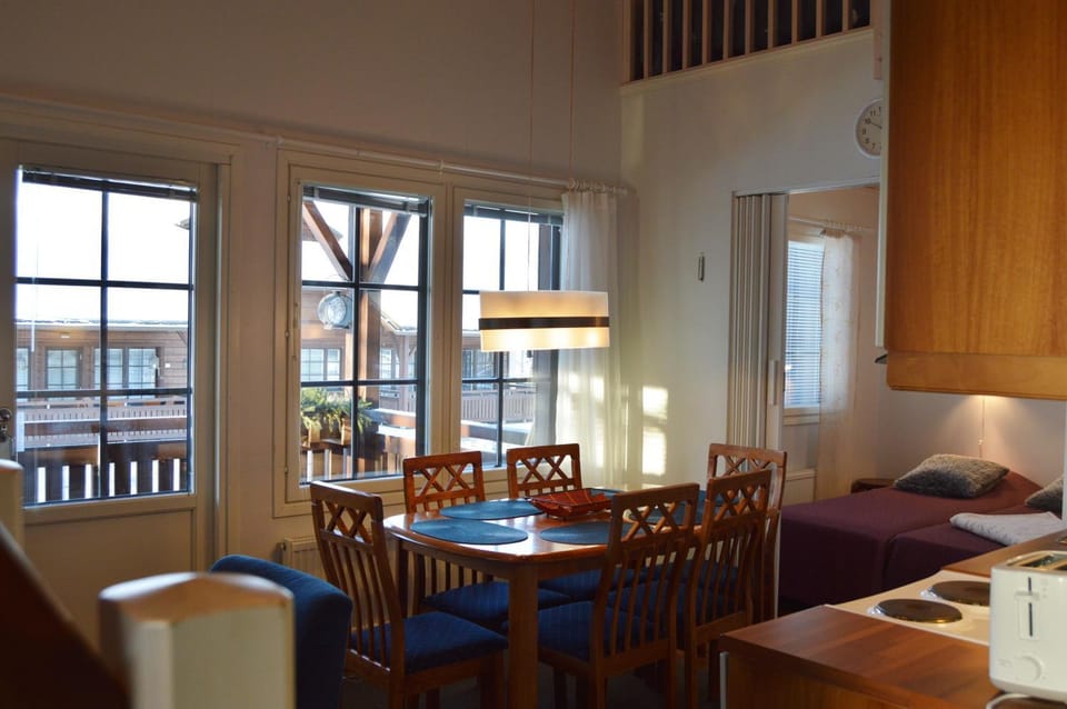 Day, Winter, Kitchen or kitchenette