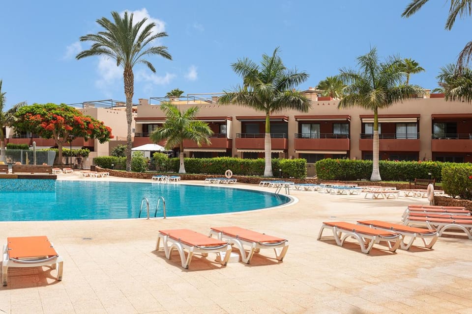 Garden, Swimming pool