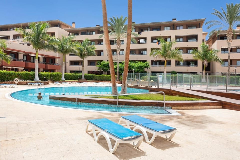 Garden, Swimming pool