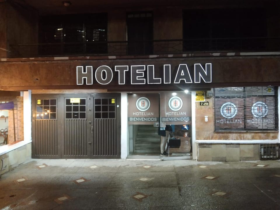 Property building, Property logo or sign, Lobby or reception, Logo/Certificate/Sign, Street view