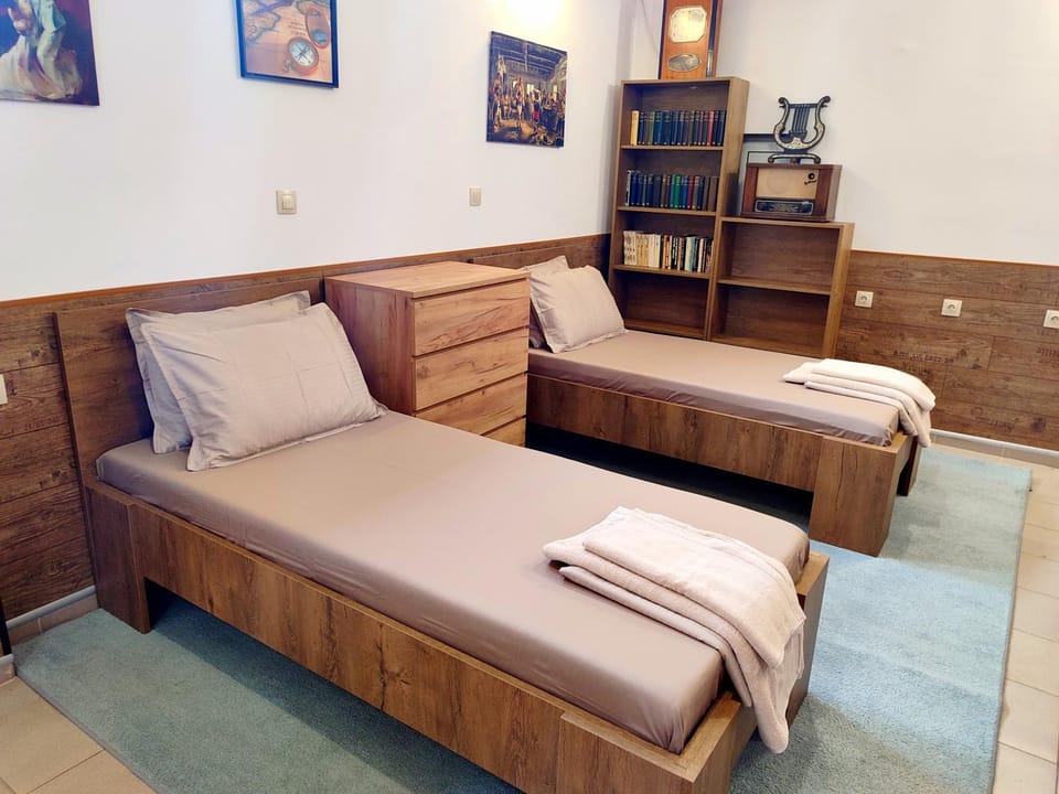 Living room, Bedroom