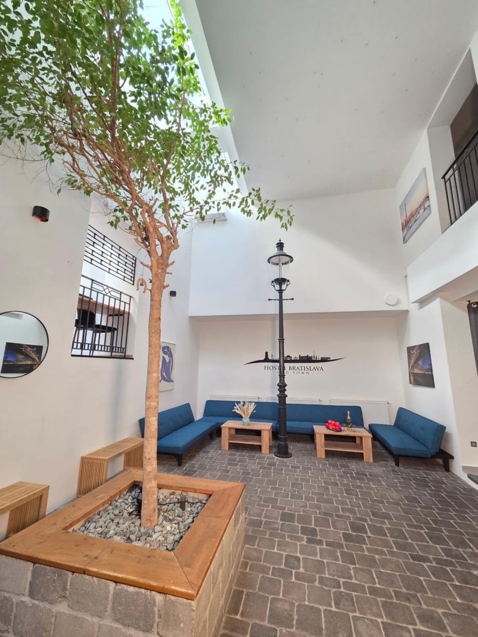 Seating area