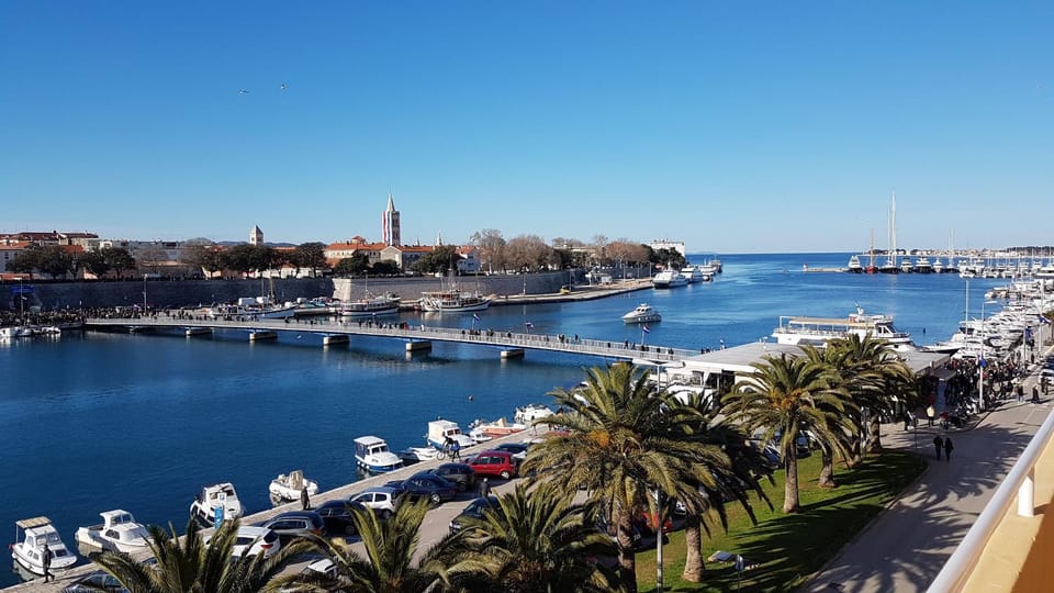 City view, Sea view
