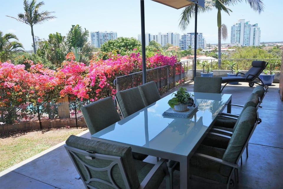 Patio, BBQ facilities, Garden, Garden, Balcony/Terrace, Balcony/Terrace, Seating area, Garden view, Pool view, Sea view