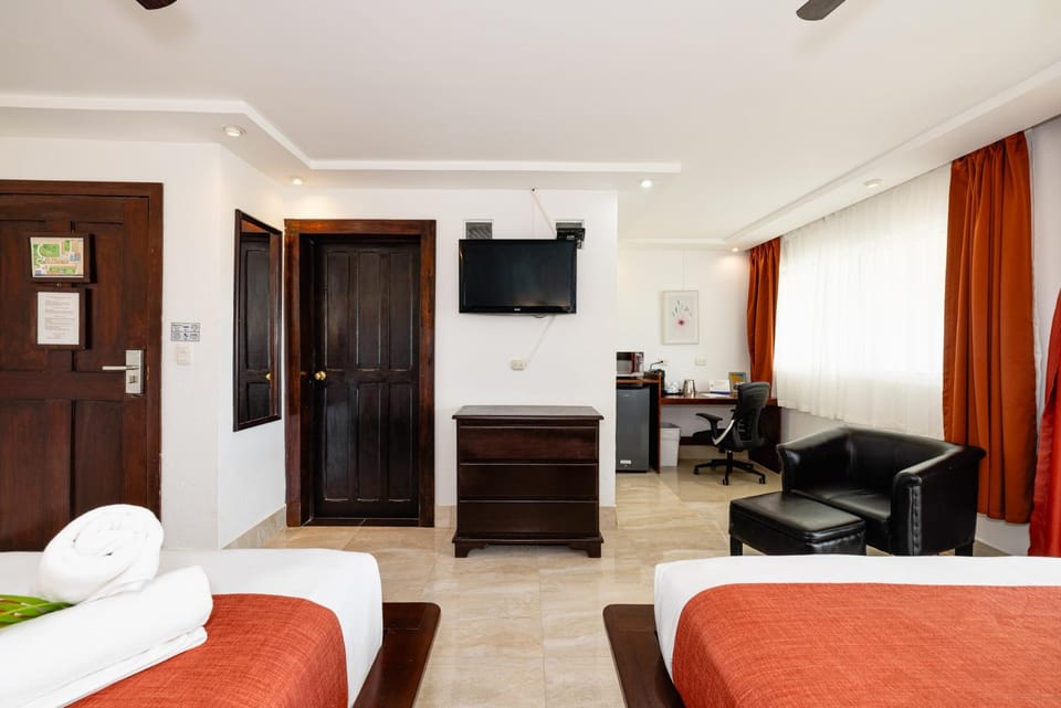 Maravida Social Hotel by Crazy Monkey Hotel in Tamarindo