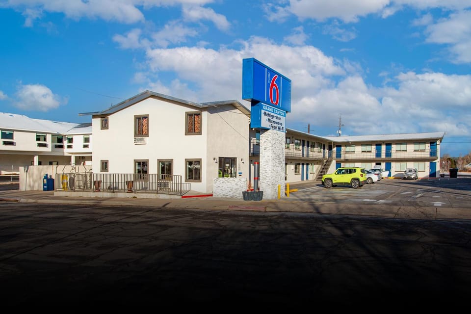 Property building, Day, Location, Parking
