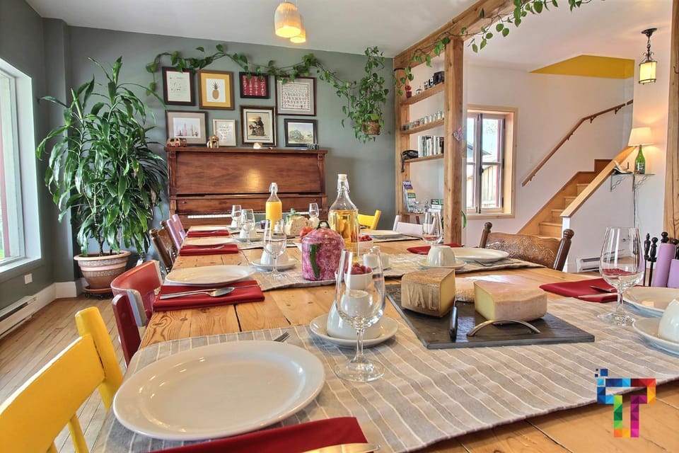 Dining area, Breakfast