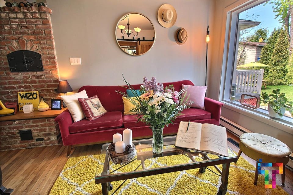 Communal lounge/ TV room, Living room